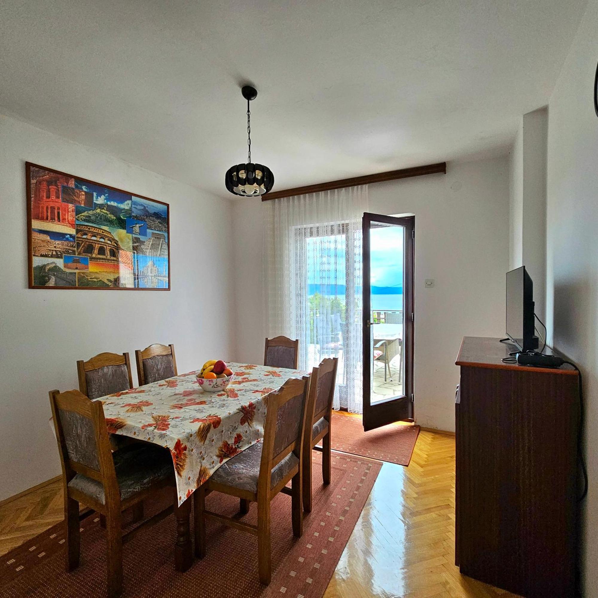 Apartman Agava Njivice Exteriör bild