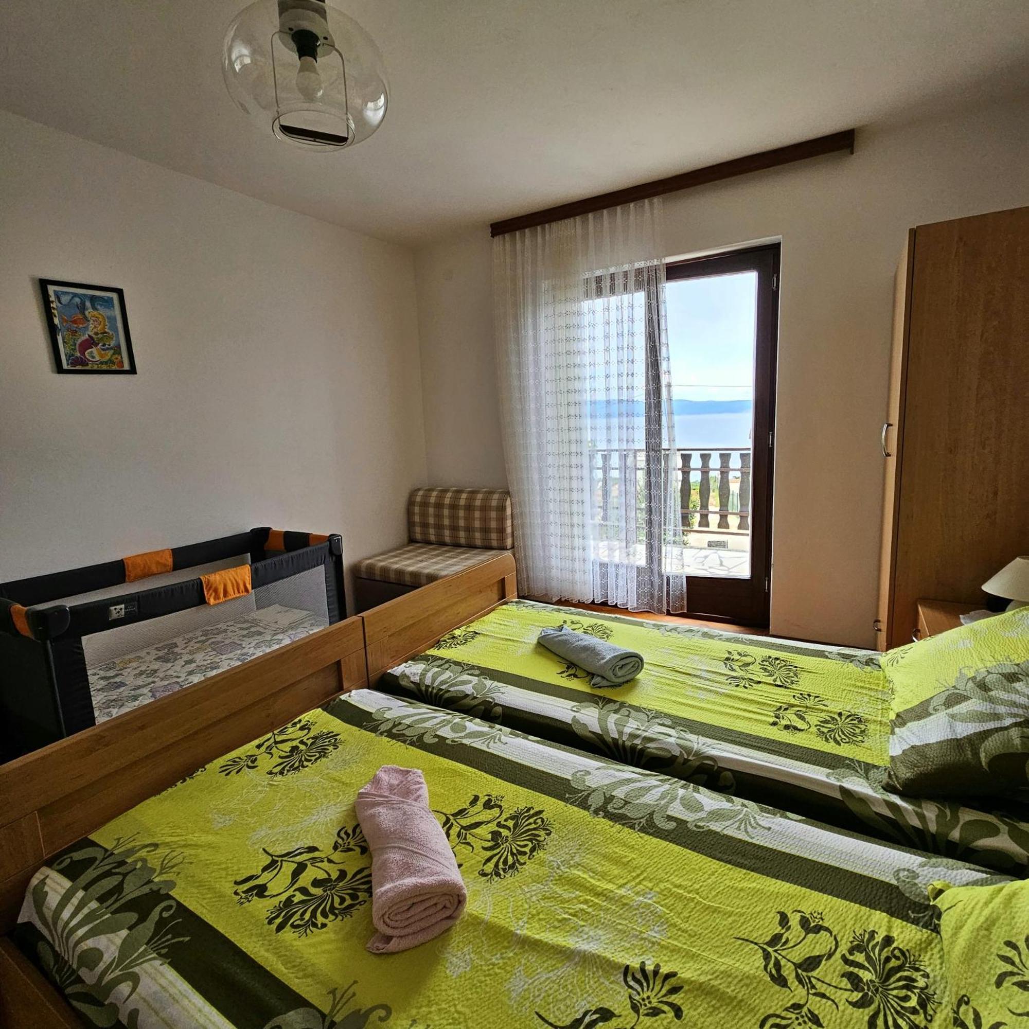 Apartman Agava Njivice Exteriör bild